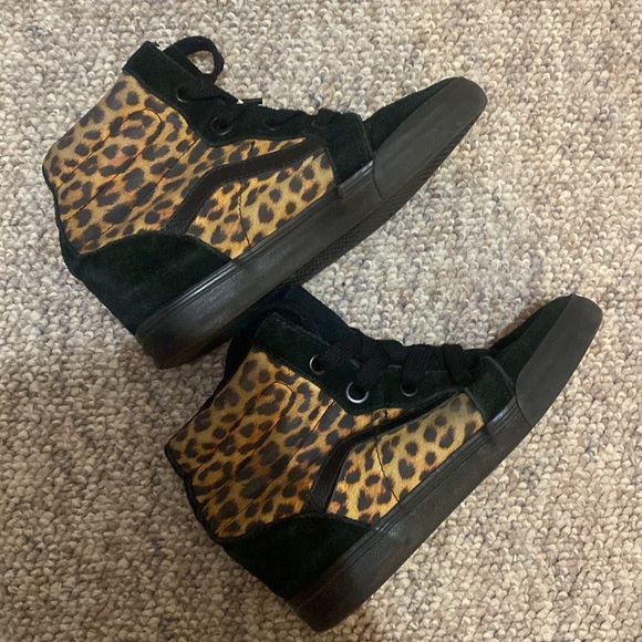 Leopard Print Wedge Vans Sneakers women’s size 7 - Picture 4 of 7